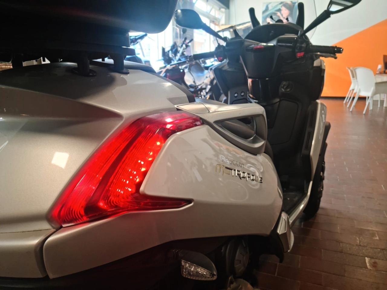 Peugeot Metropolis 400 ( 2013 / 2017 )
