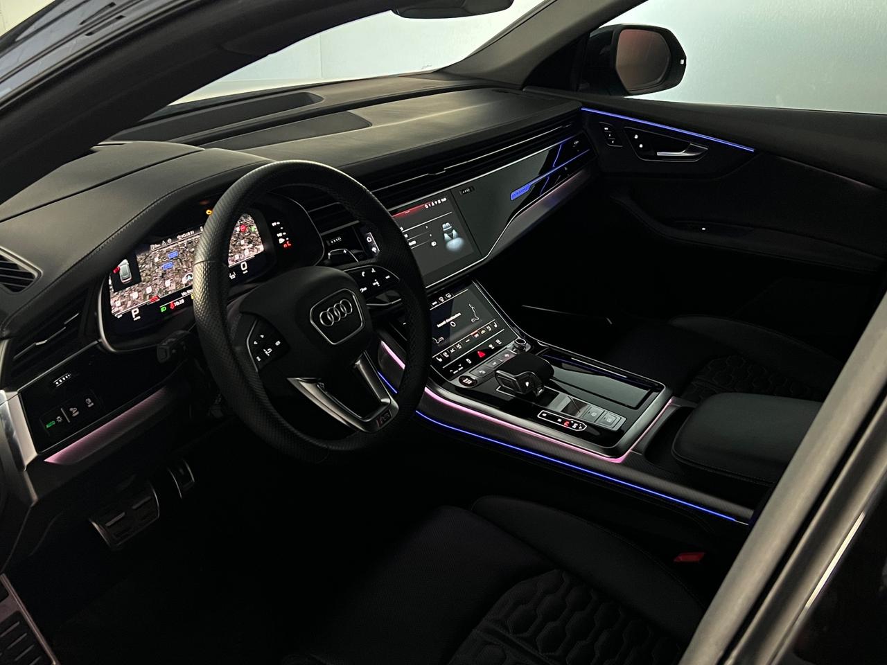 Audi Q8 RS TFSI V8 quattro tiptronic