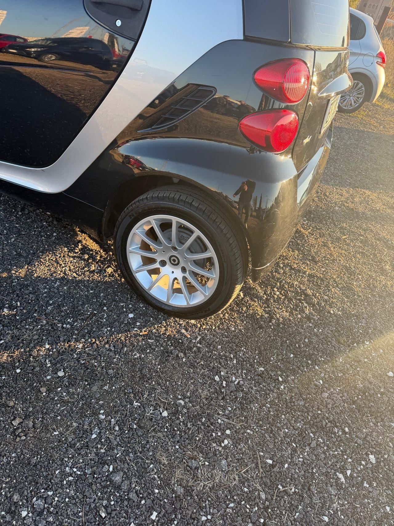 Smart ForTwo 52 kW MHD coupé Black Tailor Made