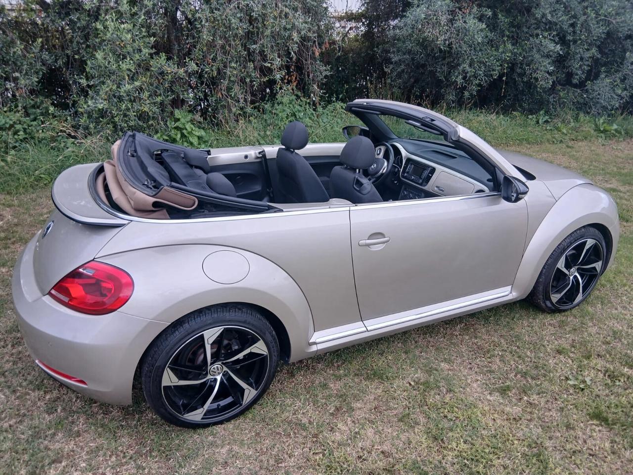 Volkswagen Maggiolino Cabrio 2.0 TDI Sport