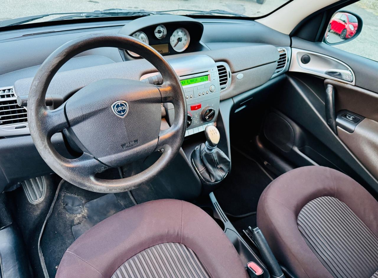 Lancia Ypsilon 1.2 Versus!!!!!!!!!!!!!!