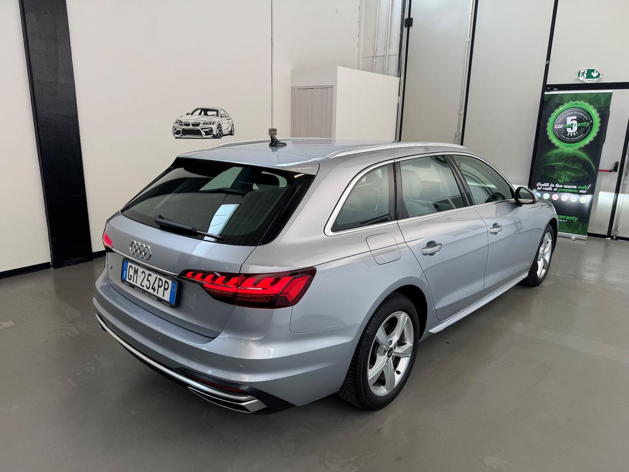 Audi A4 Avant 30 TDI/136 CV S tronic Business Advanced