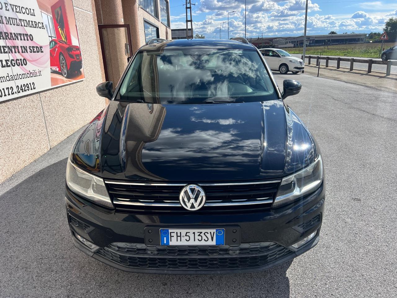 VOLKSWAGEN Tiguan 1.6 TDI Business BMT NAVIGATORE