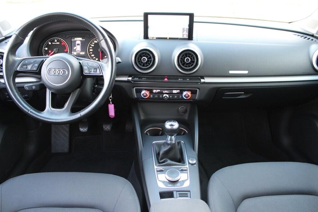 AUDI A3 Sportback 1.6 TDI *Subwoofer *LED