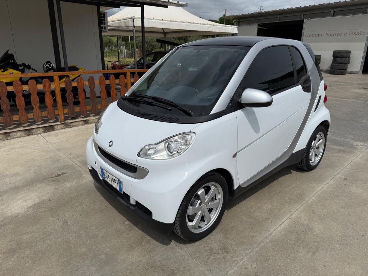 Smart ForTwo 1000 62 kW coupé passion