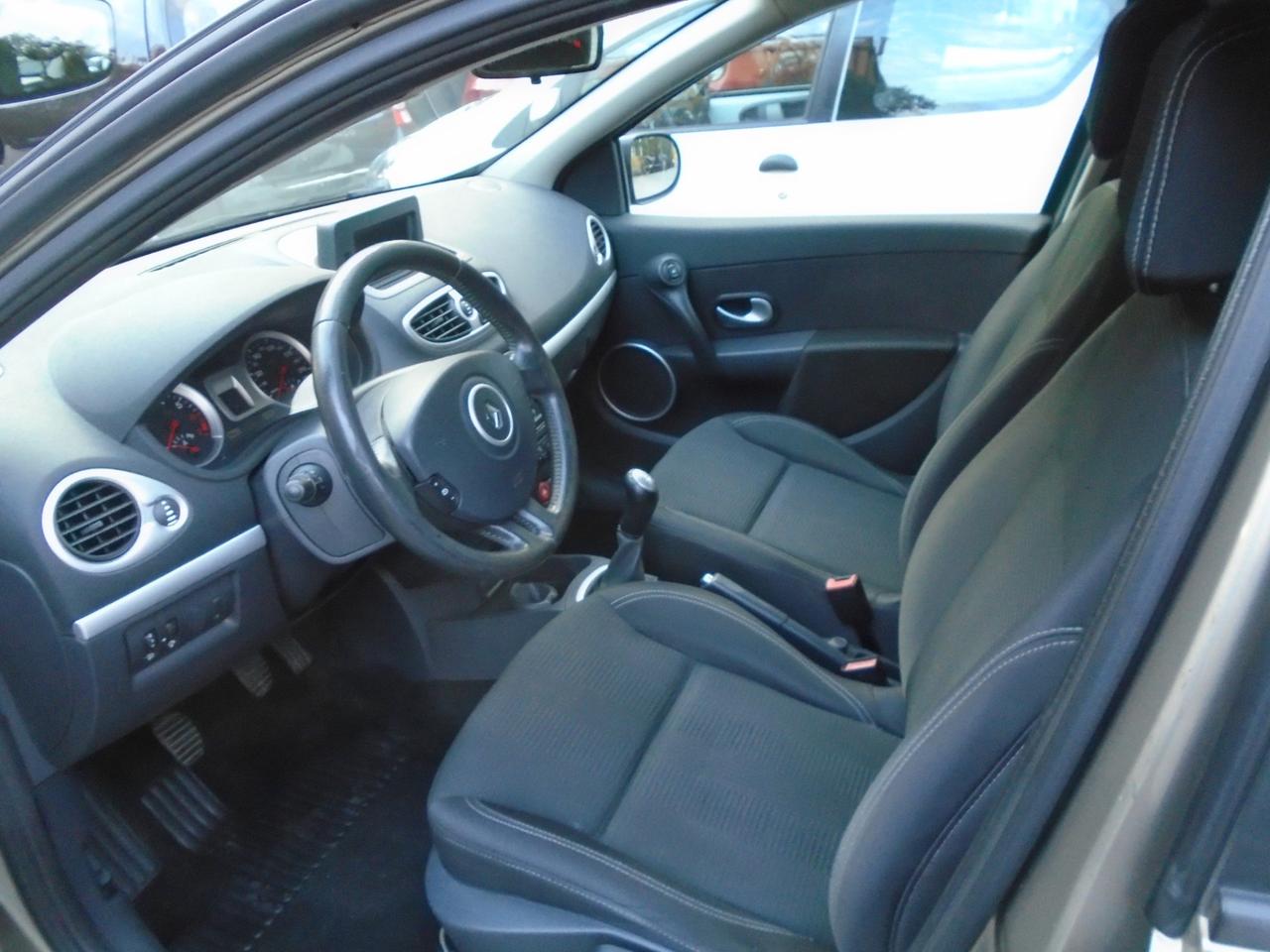 Renault Clio 1.2 16v Dynamique 5p
