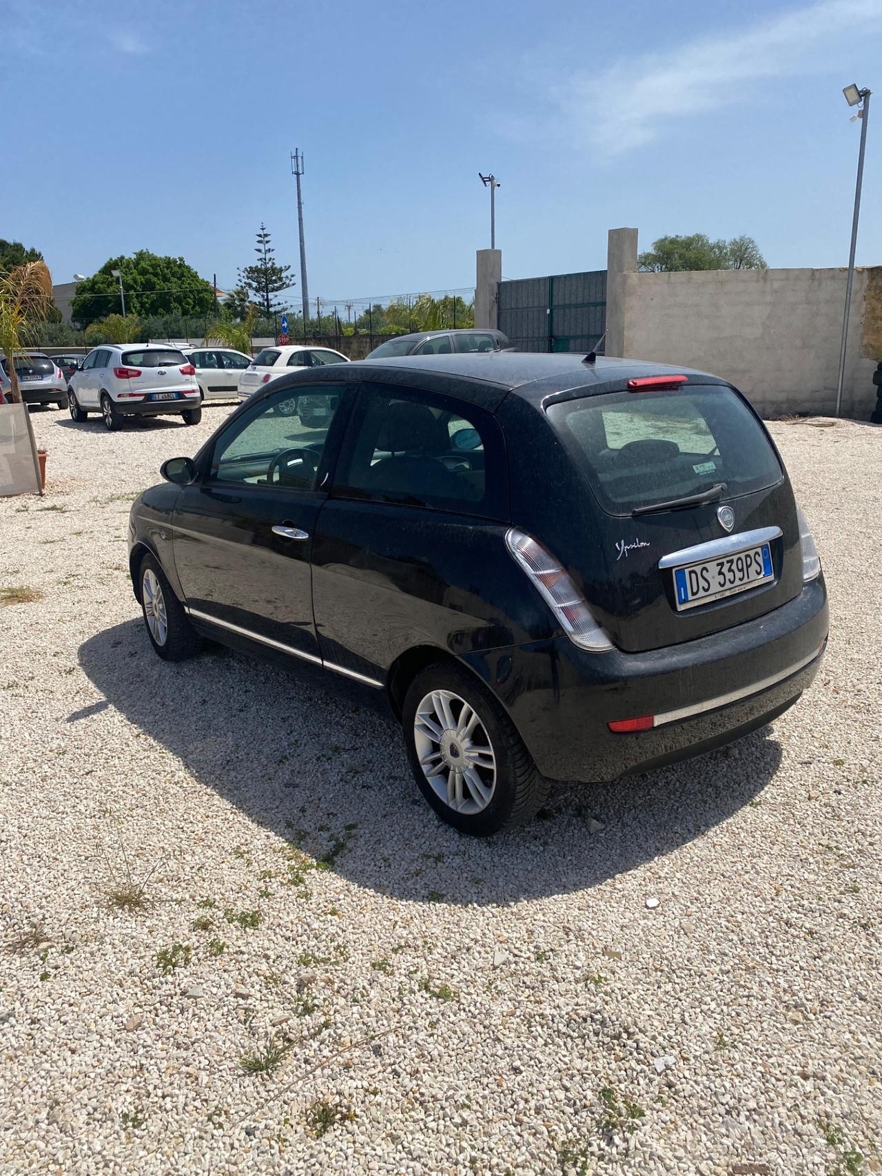 Lancia Ypsilon 1.2 Oro