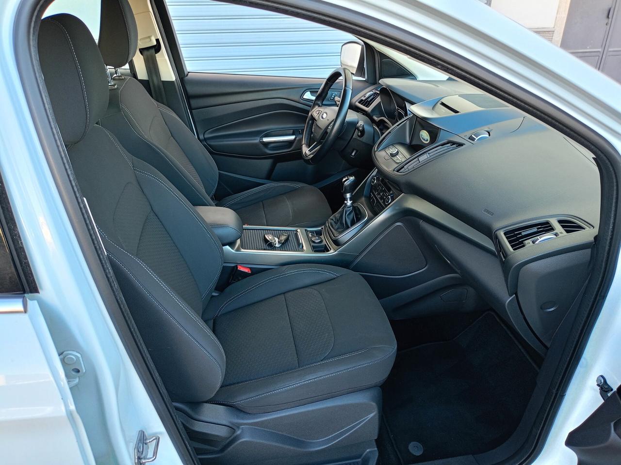 Ford Kuga 1.5 TDCI 120 CV S&S 2WD Titanium