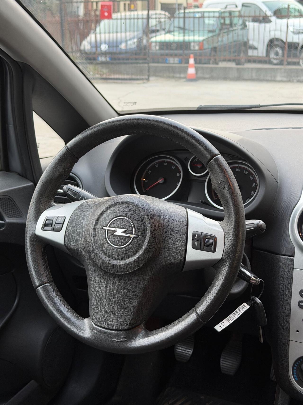 Opel Corsa 1.2- Revisionata alla consegna- Neopatentati