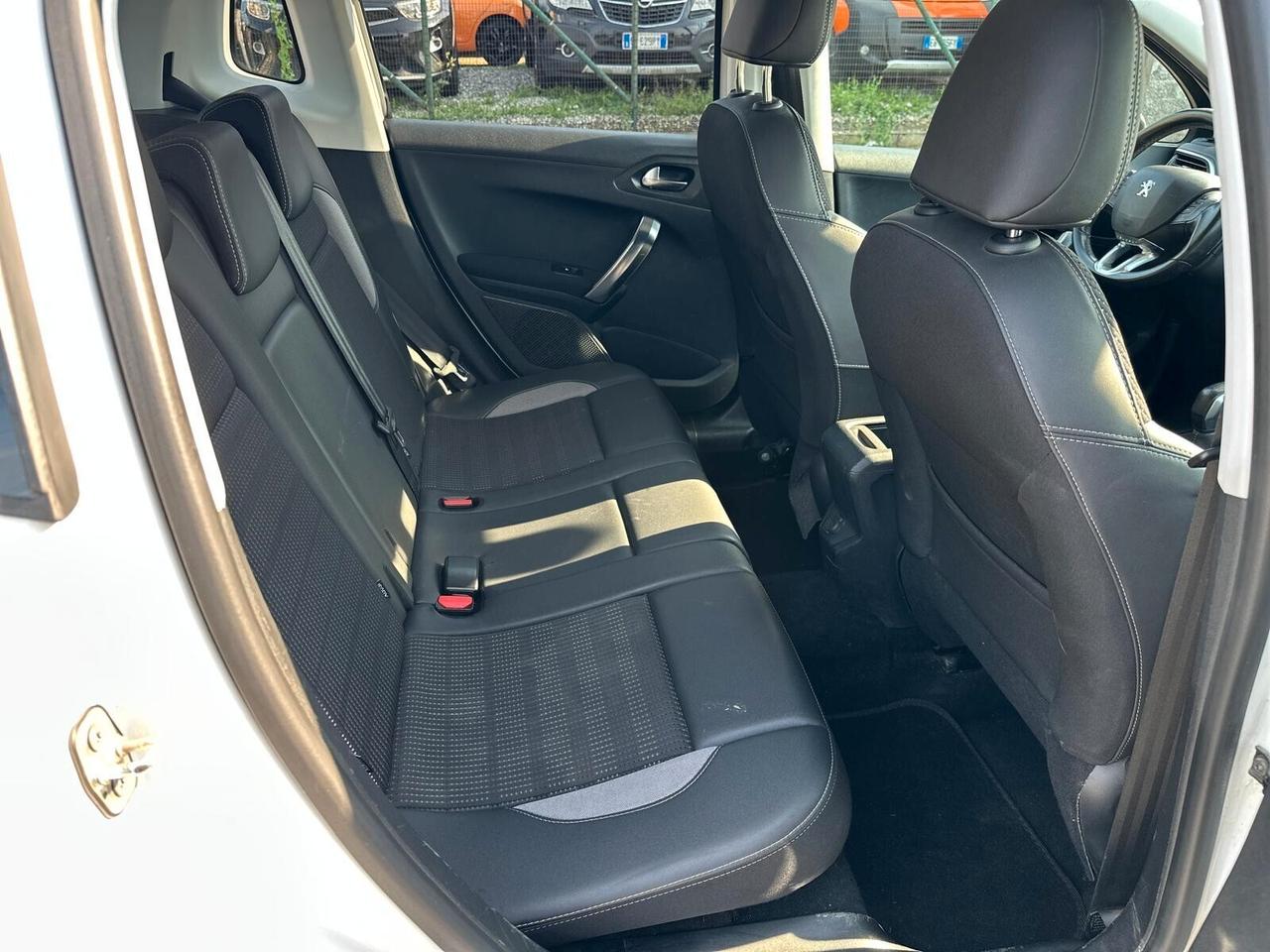 Peugeot 2008 PureTech Turbo 110 S&S Black Matt