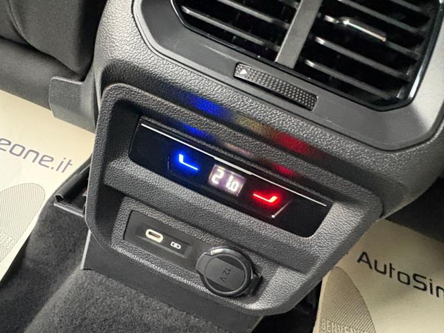 VOLKSWAGEN Tiguan 2.0 TDI 150 CV SCR DSG Life TELECAMERA