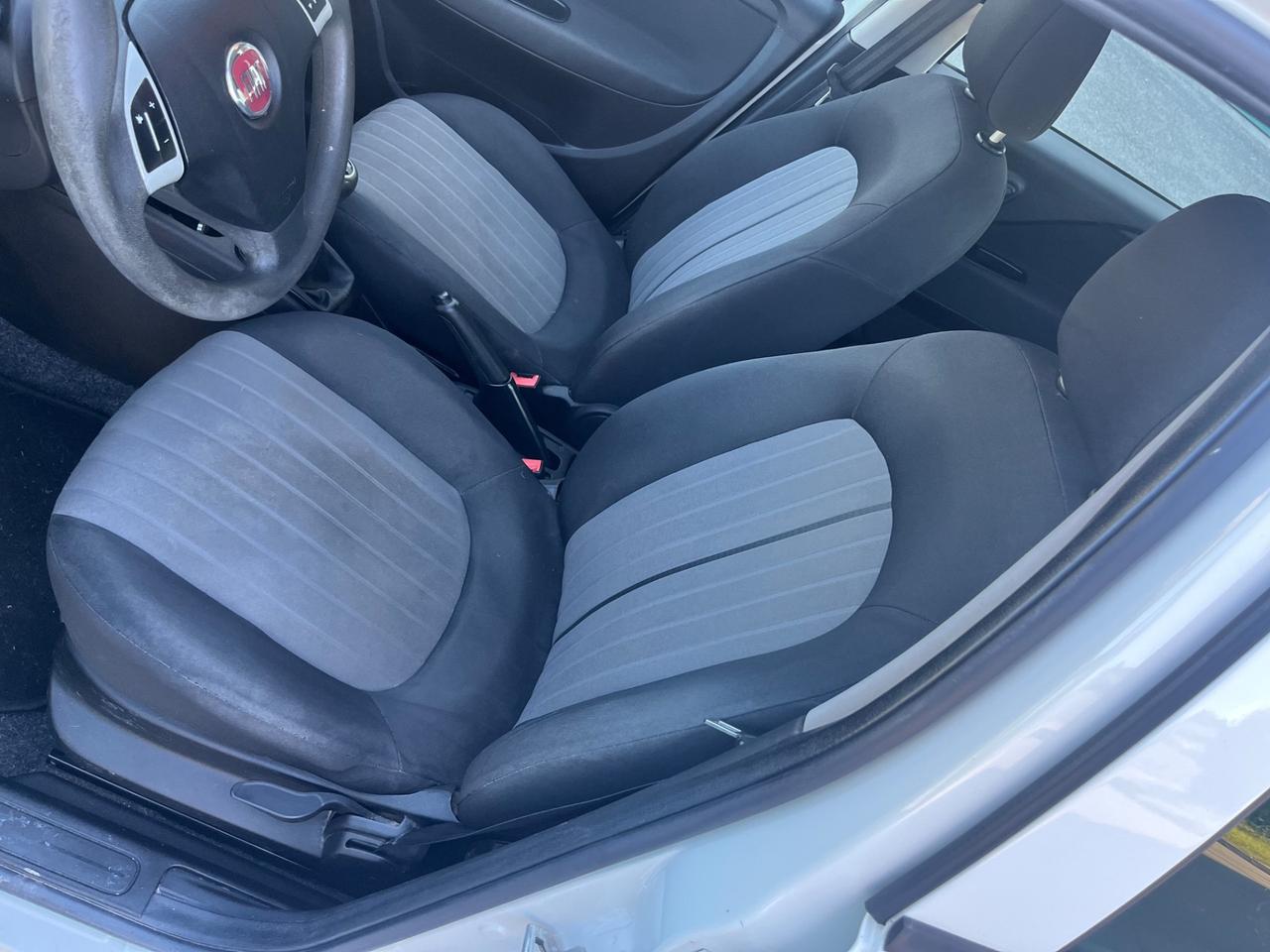 Fiat Punto 2017 1.4 8V 5 porte Natural Power Street