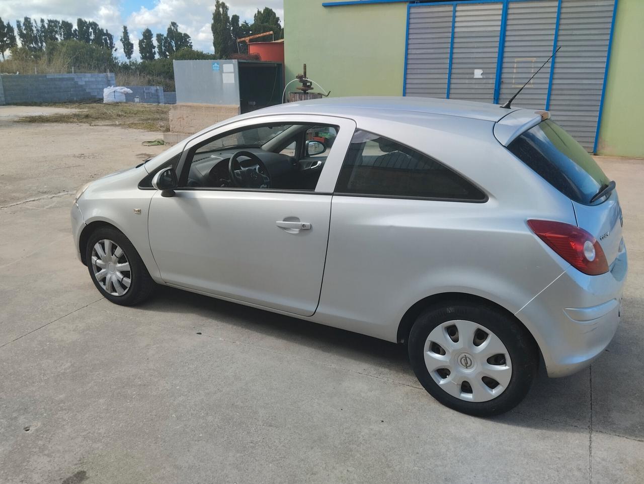 Opel Corsa 1.0 12V 3 porte Enjoy