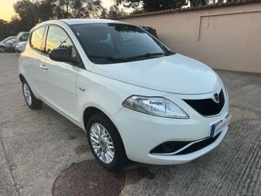 Lancia Ypsilon 0.9 TwinAir 85 CV 5 porte Metano Ecochic Elle