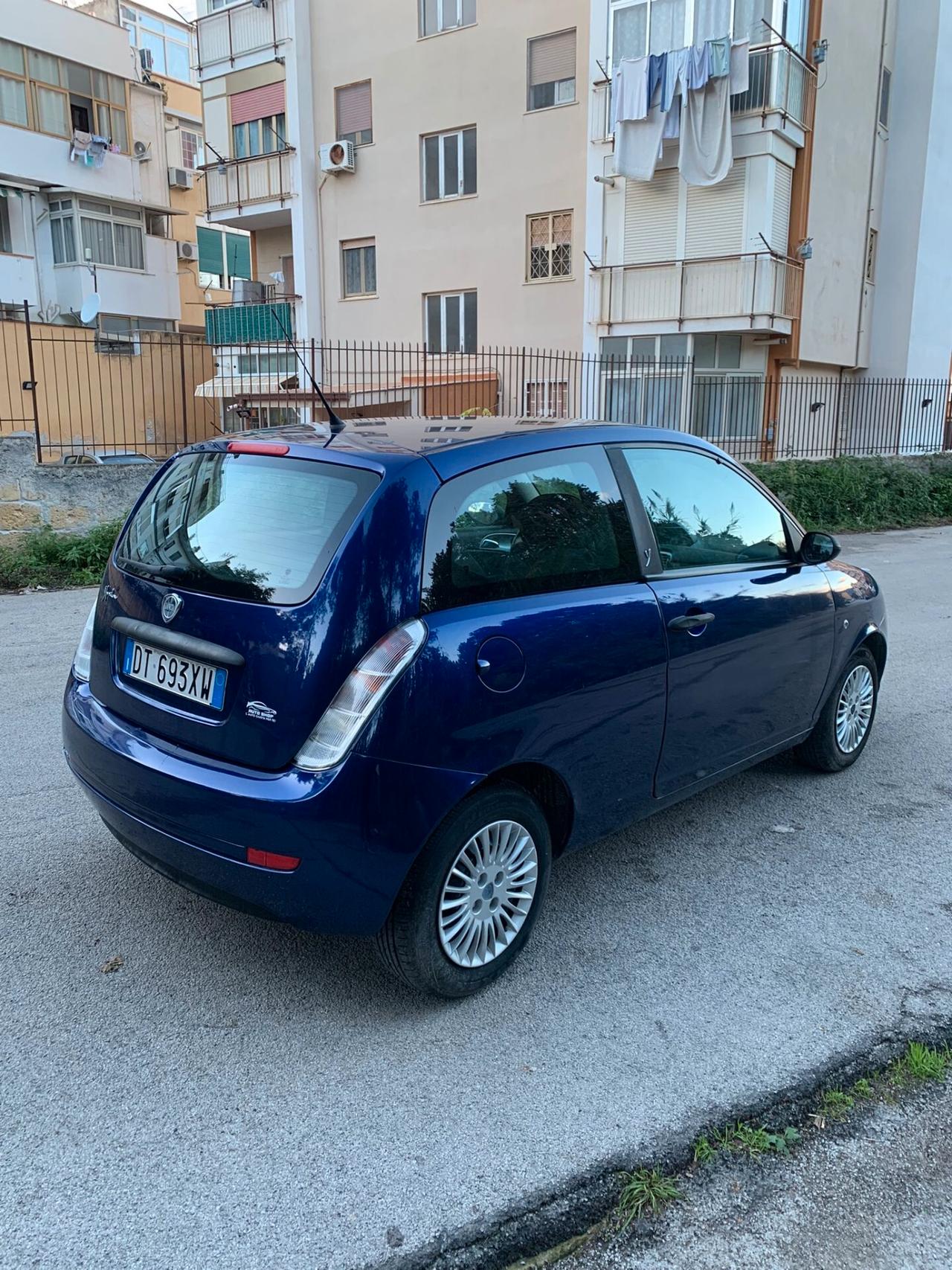 Lancia Ypsilon 1.2 Ego NO CLIMA