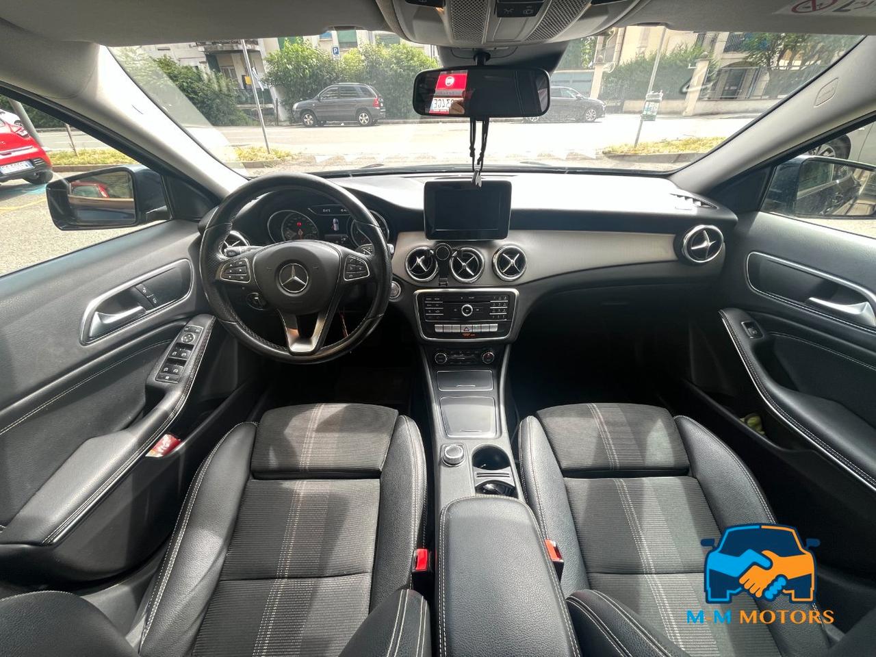 Mercedes GLA 180 d Sport auto