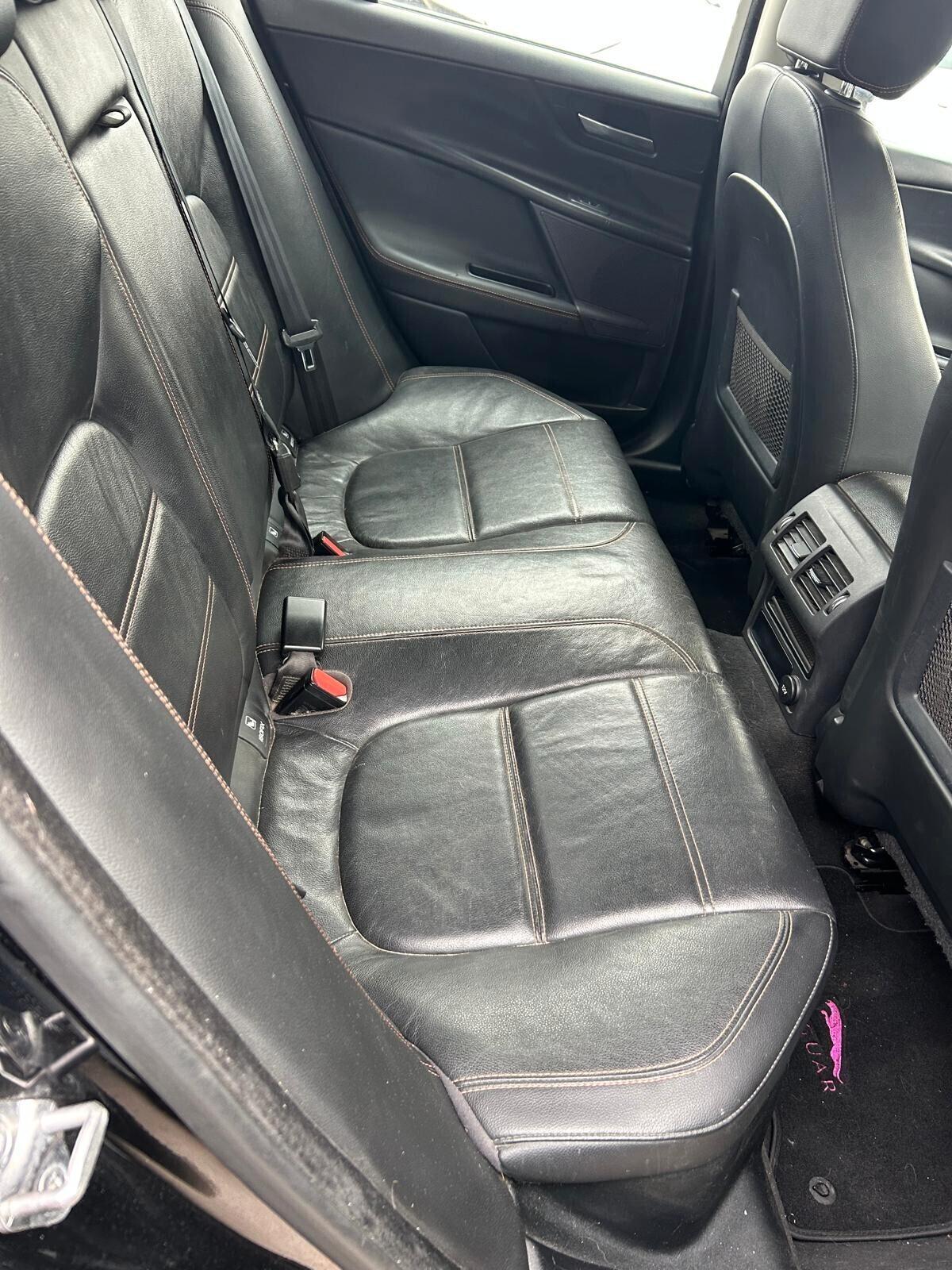 Jaguar XE 2.0 D Turbo 180CV aut. Portfolio