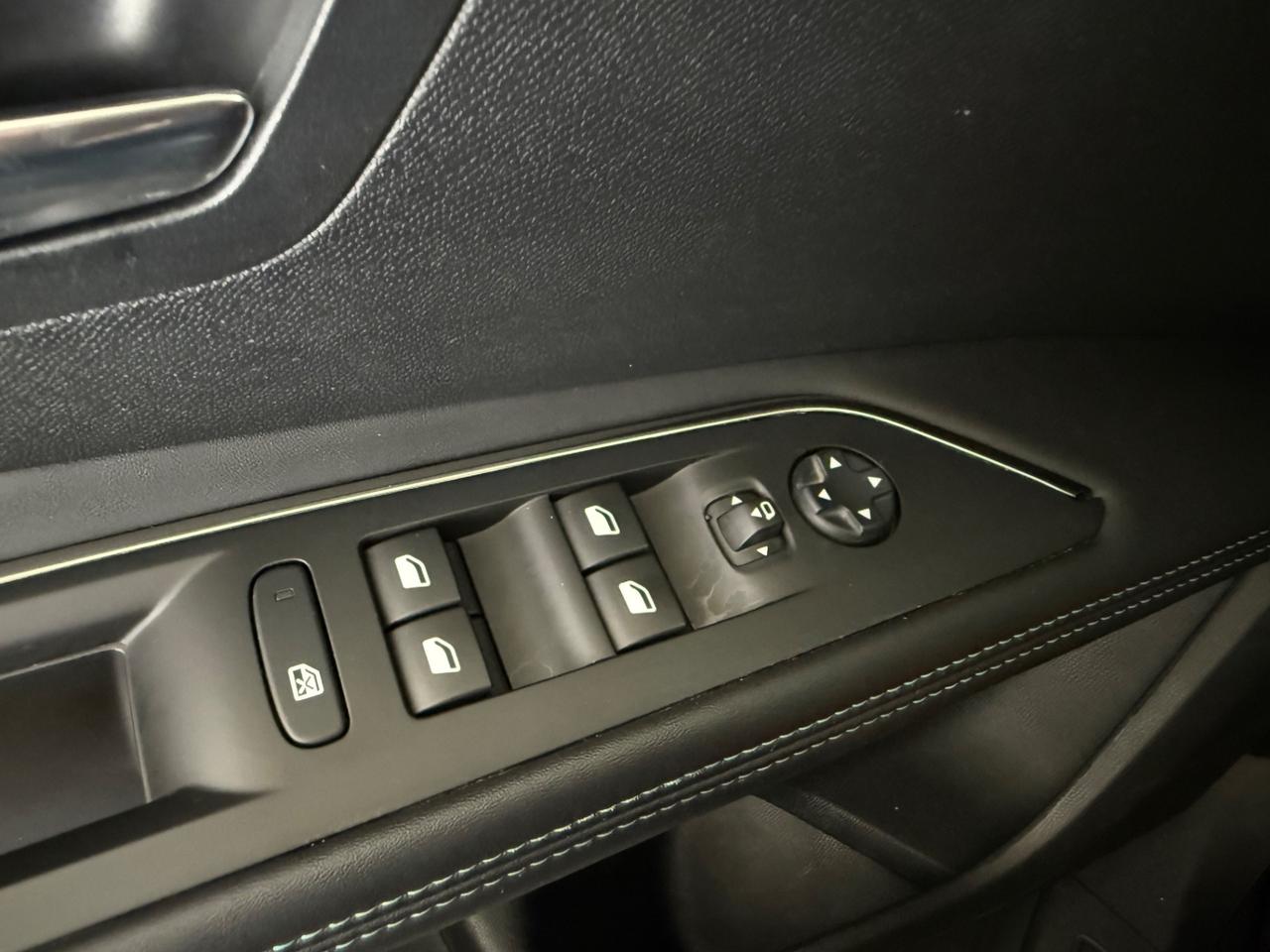 Peugeot 3008 BlueHDi 130 EAT8 Allure Pack