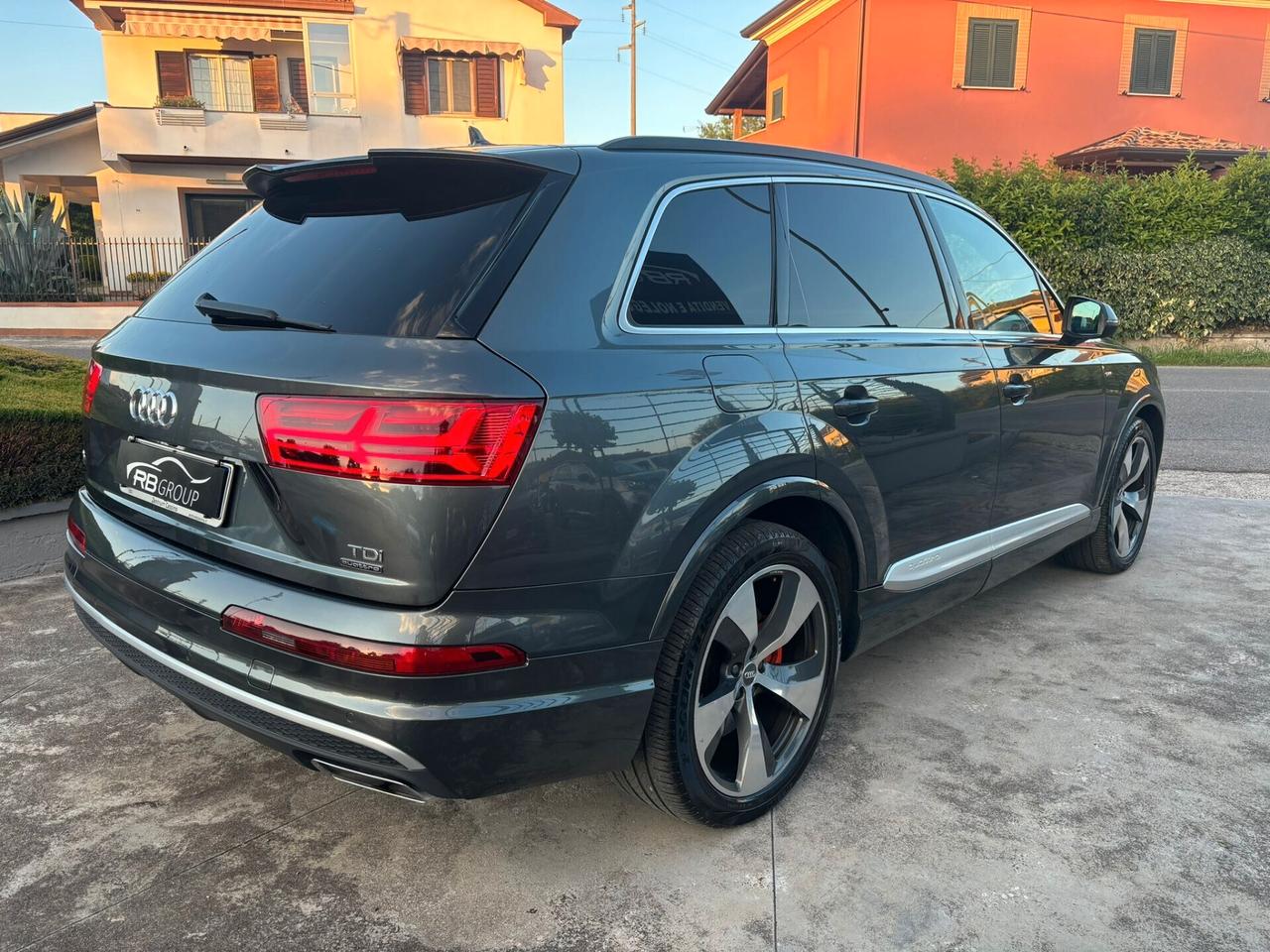 Audi Q7 3.0 TDI 272 CV quattro tiptronic "S LINE PLUS" 7 POSTI