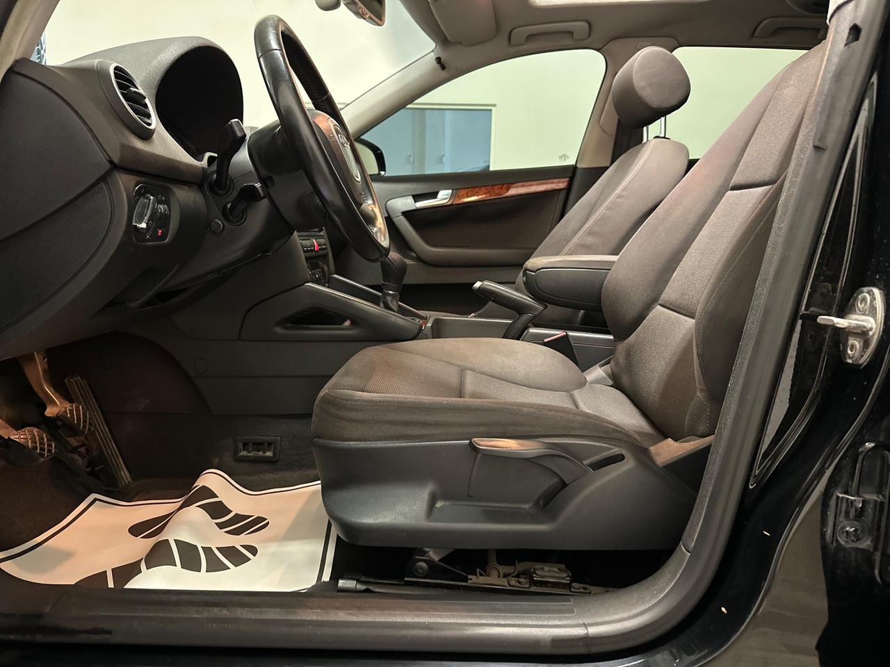Audi A3 SPB 2.0 TDI Ambition TETTO PANORAMA