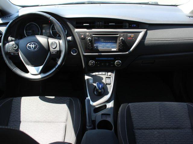 TOYOTA Auris Touring Sports 1.8 Hybrid Lounge