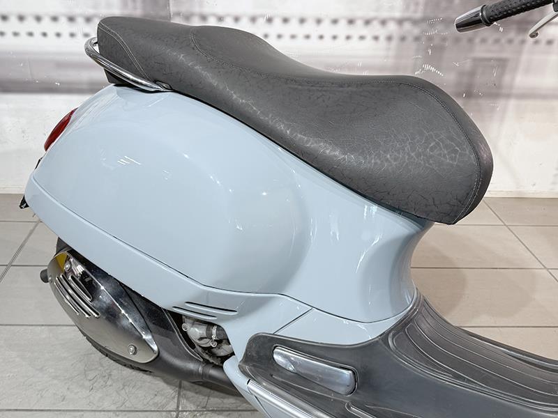 Piaggio Vespa GTS 250
