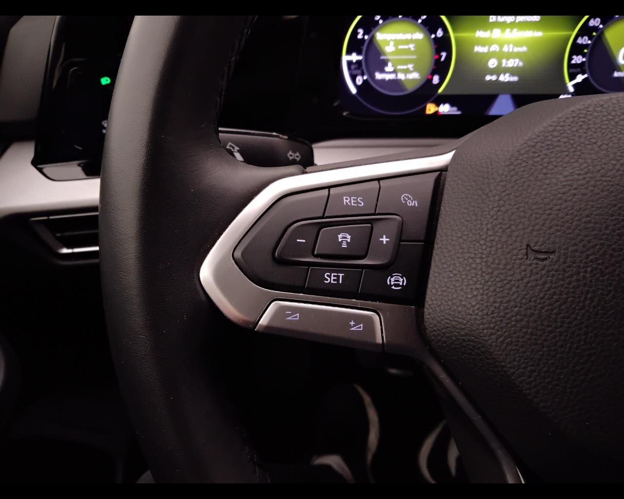 VOLKSWAGEN Golf VIII 2020 - Golf 1.5 tsi evo Life 130cv