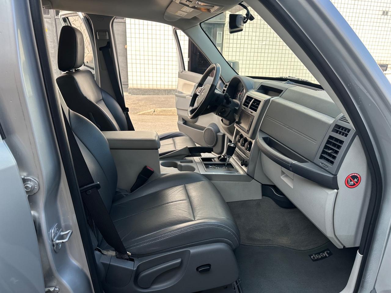 Jeep Cherokee 2.8 CRD DPF Limited Auto - solo 70000 km