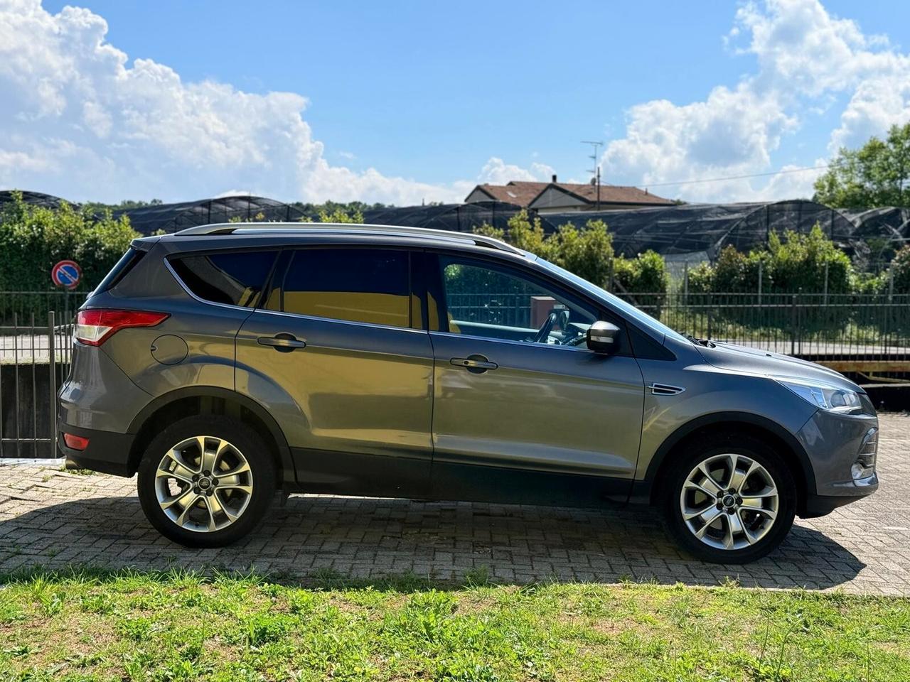 Ford Kuga 2.0 TDCI 140 CV 4WD Titanium
