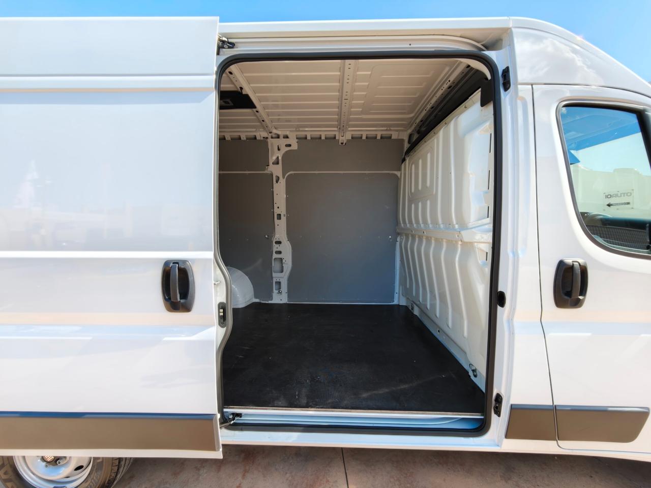 Fiat DUCATO 35 L2H2 2.2 diesel 140cv 2025