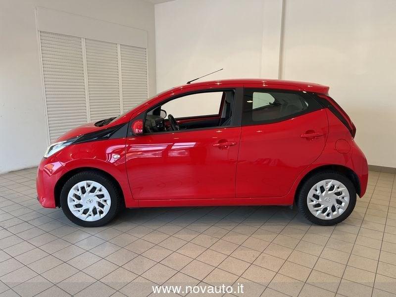 Toyota Aygo Aygo Connect 1.0 VVT-i 72 CV 5 porte x-play