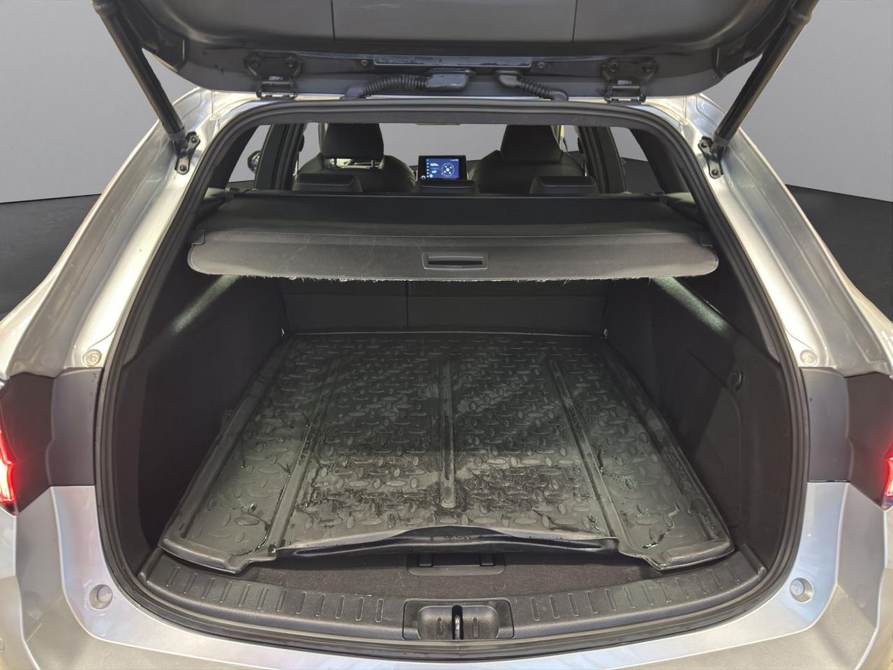 Toyota Corolla Touring Sports 2.0h Trek cvt