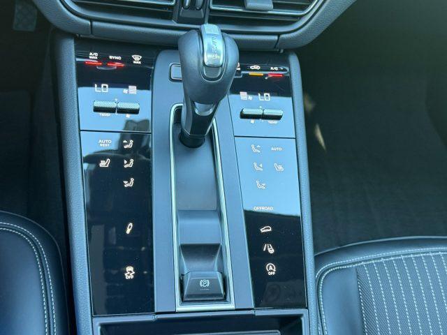 PORSCHE Macan 2.0 T IVA ESPOSTA
