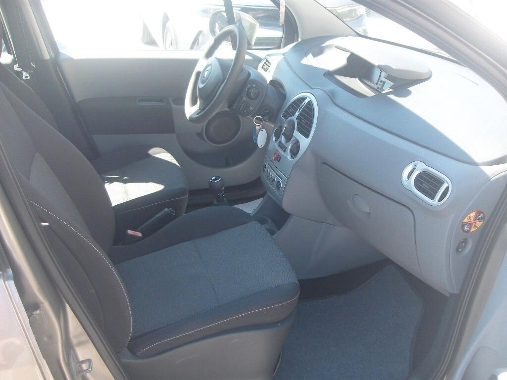 Renault Modus Grand 1.2 16V GPL Dynamique