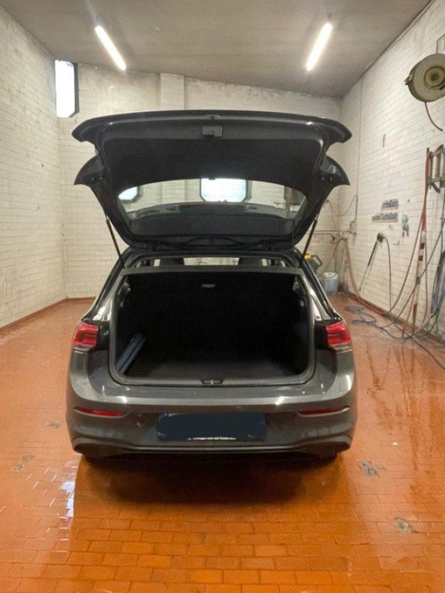 VOLKSWAGEN Golf 1.0 eTSI EVO DSG Life