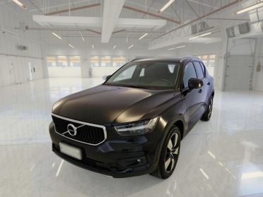VOLVO XC40 T3 MOMENTUM PRO 5 PORTE SUV