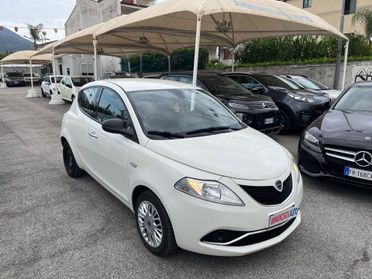 Lancia Ypsilon 1.3 MJT 16V 95 CV 5 porte