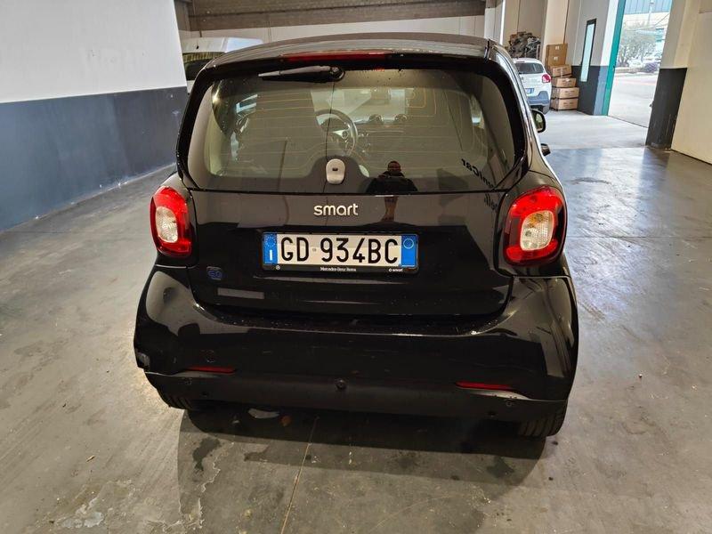 smart fortwo EQ Passion