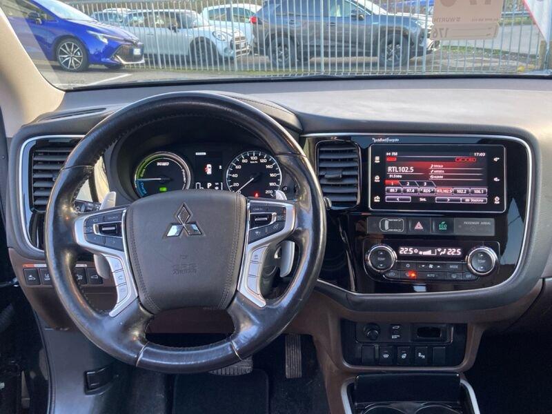 Mitsubishi Outlander PHEV 2.0 PHEV 4WD AUTO INSTYLE PLUS SDA