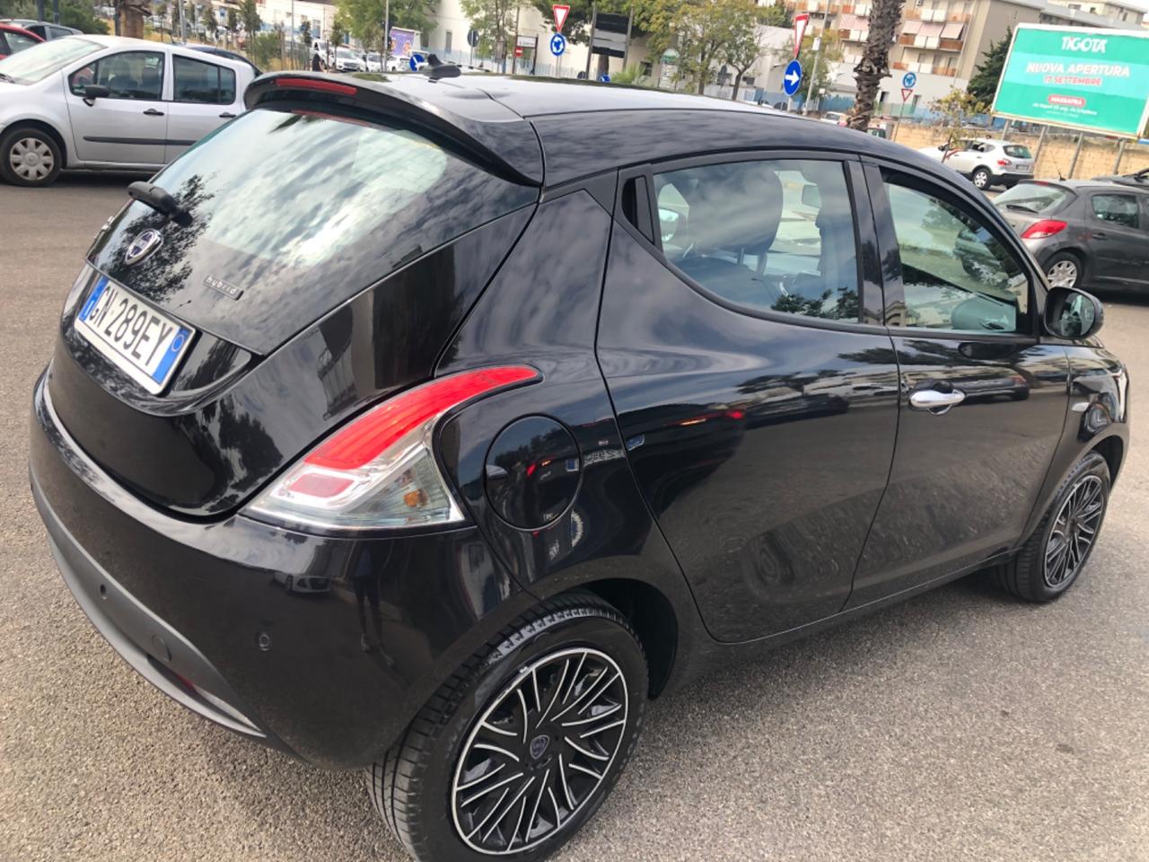 Lancia Ypsilon 1.0 FireFly 5 porte SUPER PREZZO