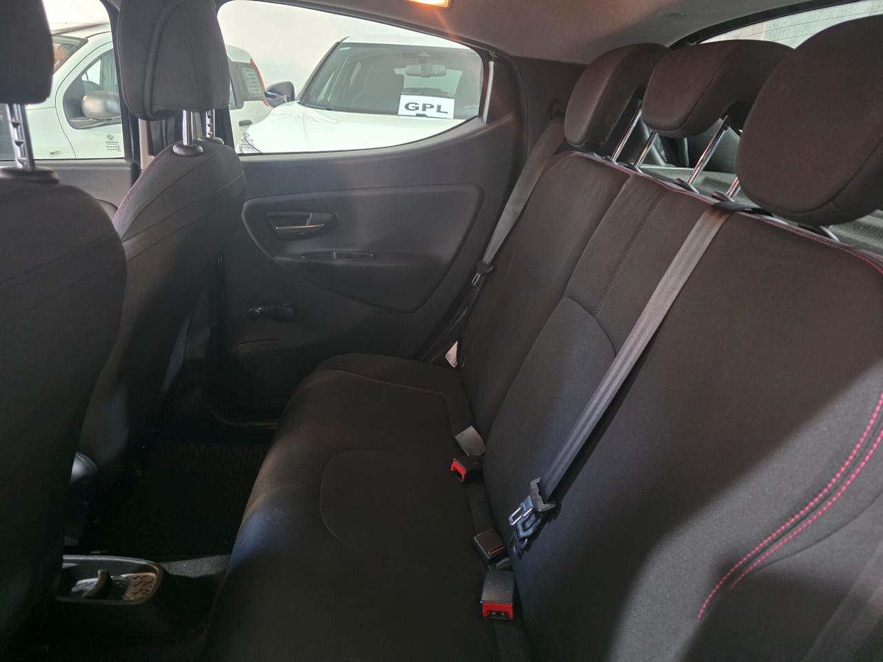 Lancia Ypsilon 1.2 GPL 69cv 1 PROPRIETARIO