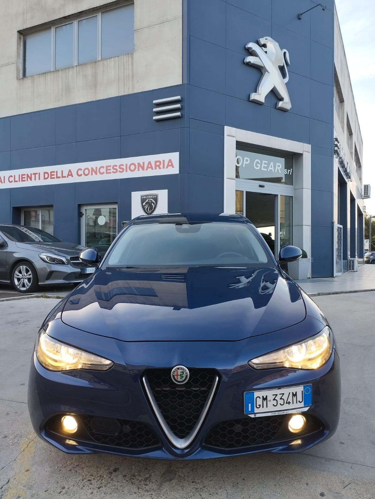 Alfa Romeo Giulia 2.2 Turbodiesel 150 CV Business Launch Edition