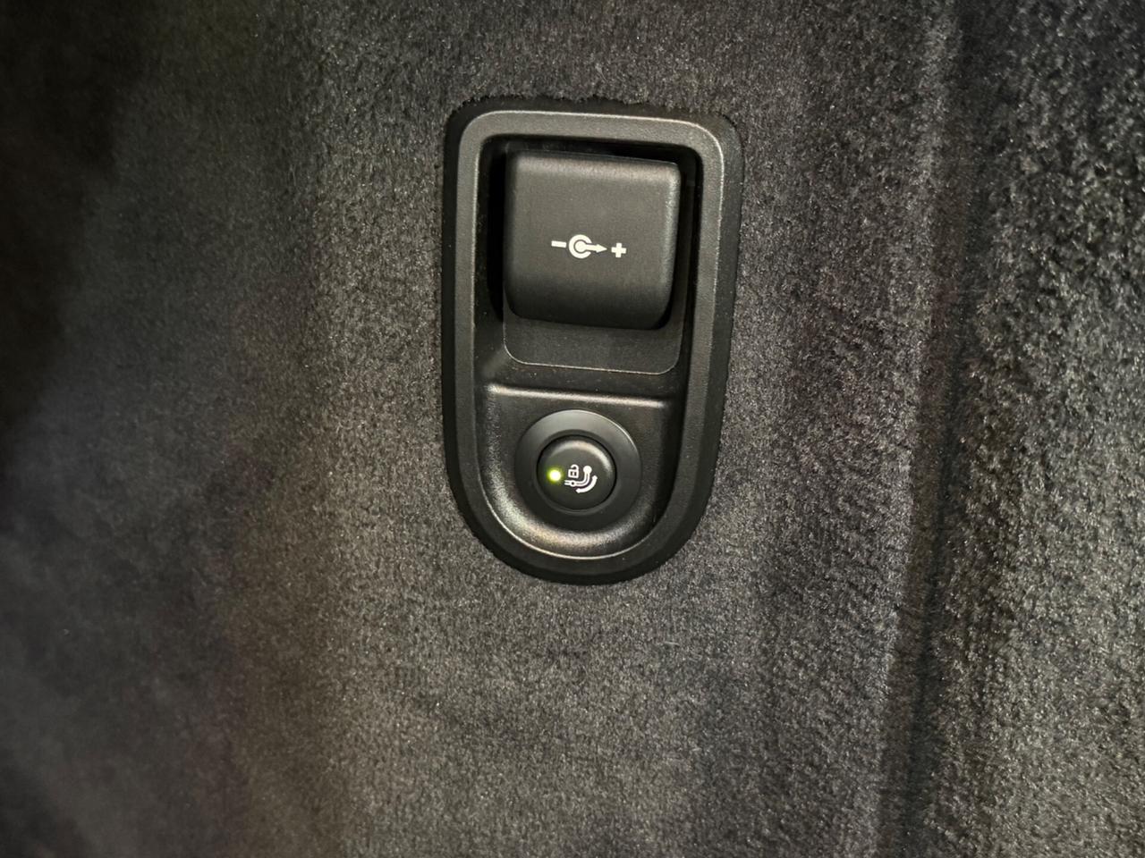 Bmw 520 G31Touring 520d xdrive Luxury GANCIO TRAINO !