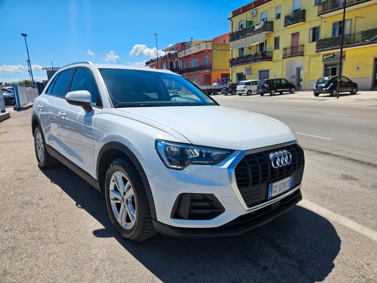 Audi Q3 35 TDI S tronic Business