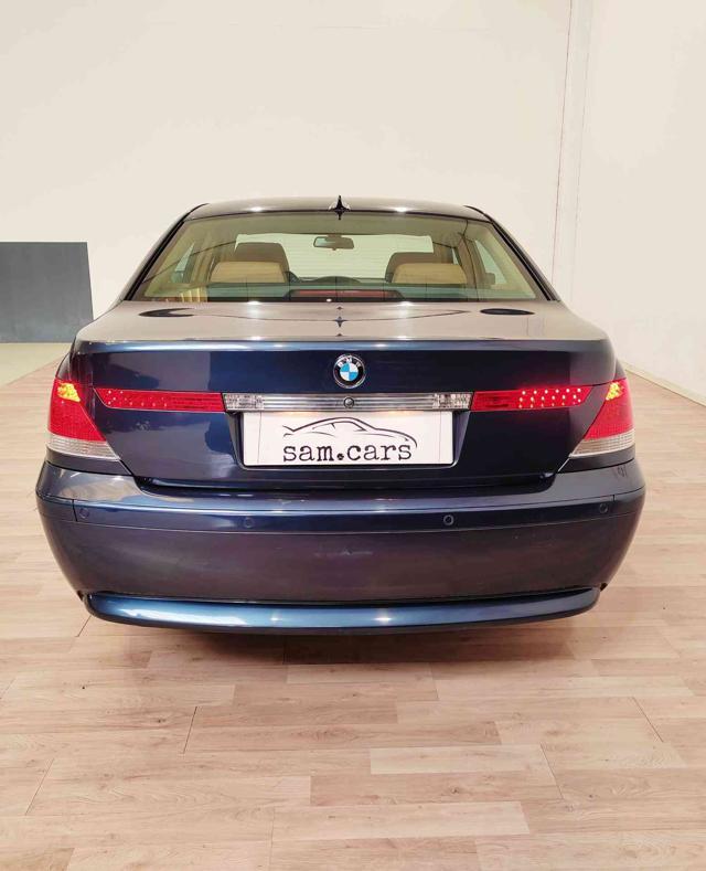 BMW 745 i cat