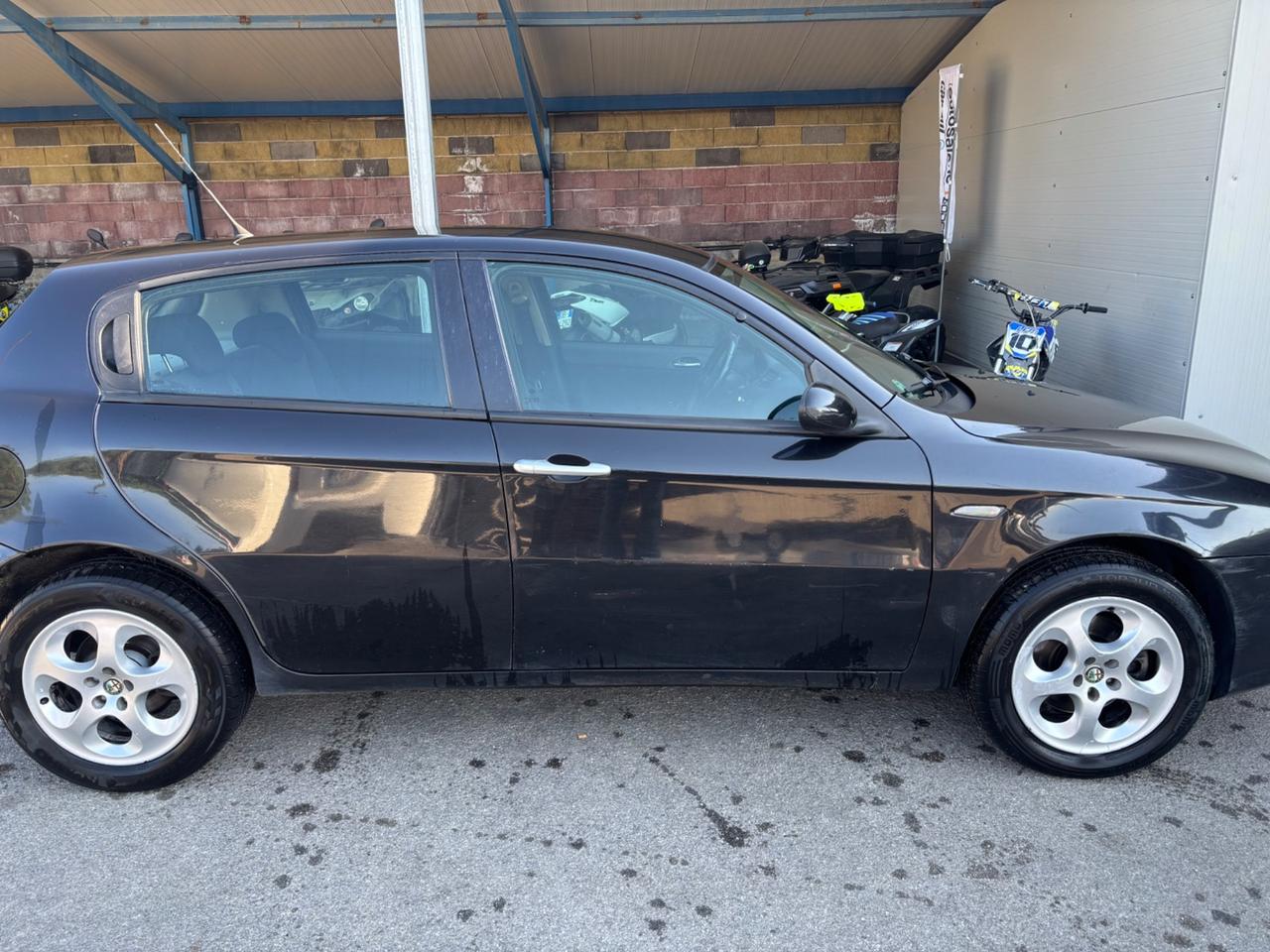 Alfa Romeo 147 1.9 JTD (120) 5 porte Exclusive