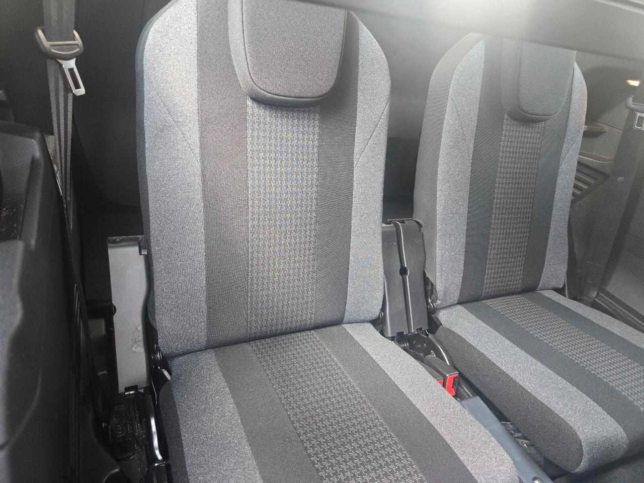 Peugeot 5008 BlueHDi 130 S&S Active Business