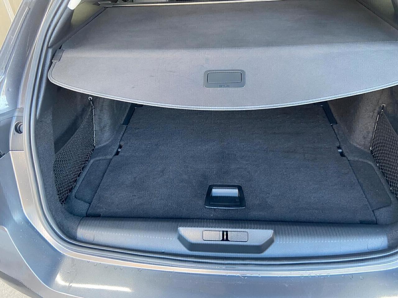 Peugeot 308 BlueHDi 130 S&S EAT8 SW Allure