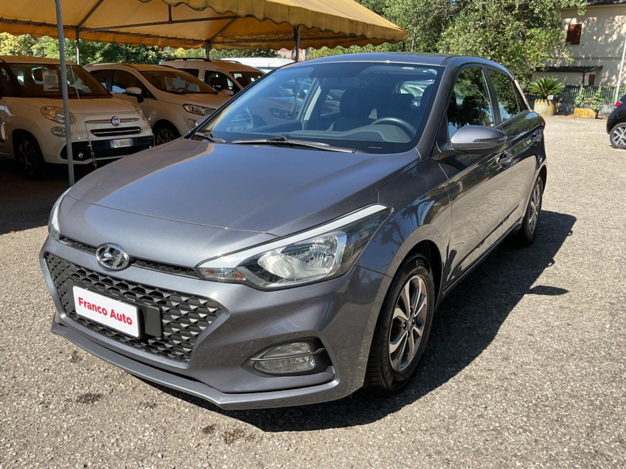 Hyundai i20 1.2 5 porte ECO Connectline 54kw(73CV) OK NEOPATENTATI