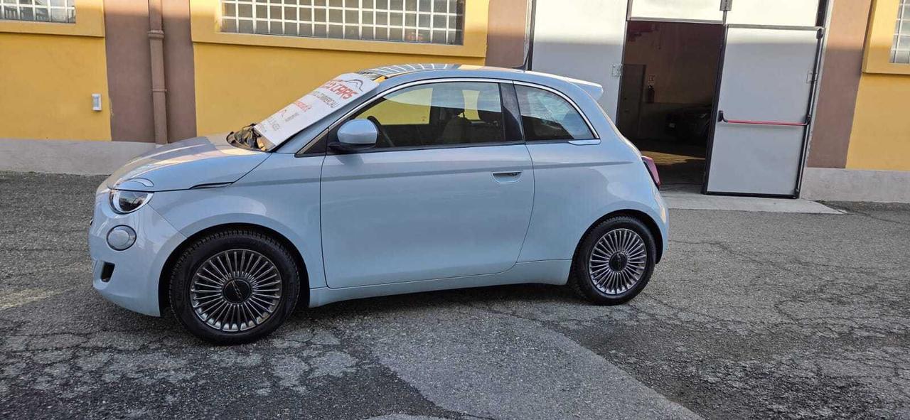 Fiat 500e BUSINESS OPENING EDITION - 100% ELETTRICA -43 KW- KM. 19000 AUTO PER NEOPATENTATI